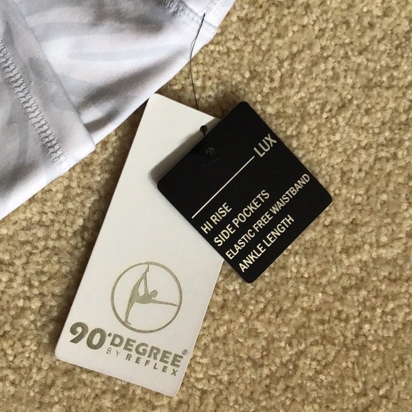 SOLD - NWT 90 Degrees by Reflex Workout Legging - Medium - Picture 6 of 11